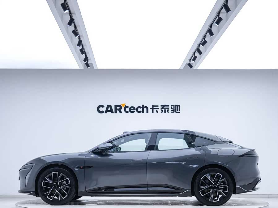 Avatr 06 2025 car image #3