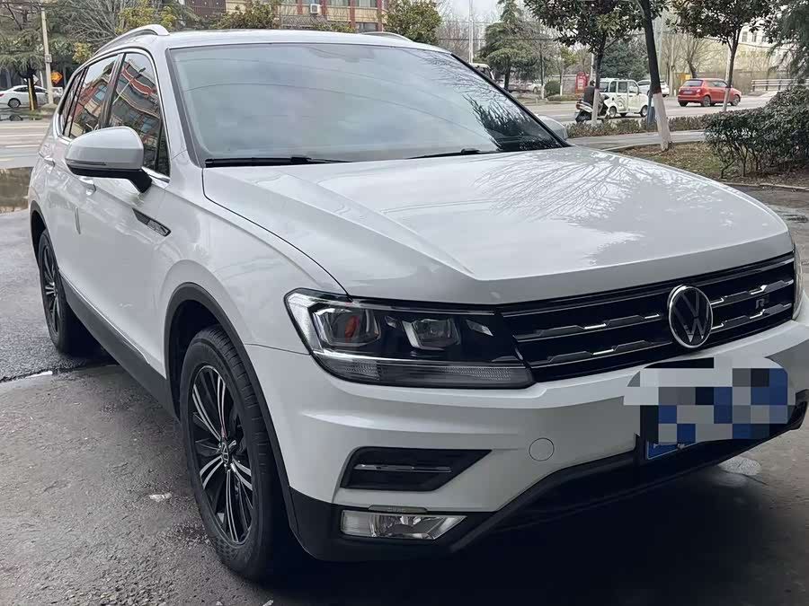 Volkswagen Tiguan L 2021 car image #3