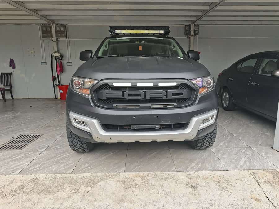 Ford Everest 2017 صورة سيارة #3