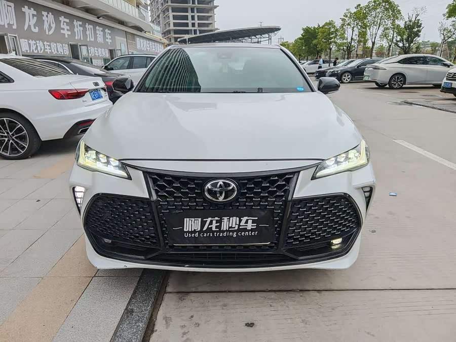 Toyota Avalon 2022 car image #3