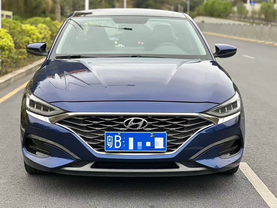 Hyundai Lafesta 2020 car image #3