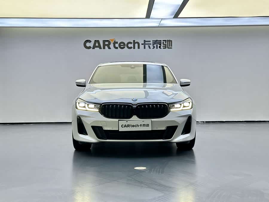 BMW 6 Series GT 2022 immagine di auto #3