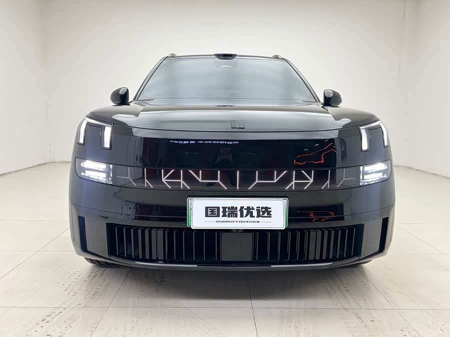 Lynk & Co 900 2025 car image #3