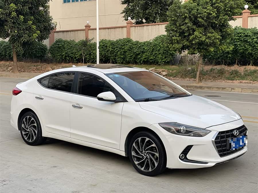 Hyundai Elantra AD 2020 immagine di auto #3