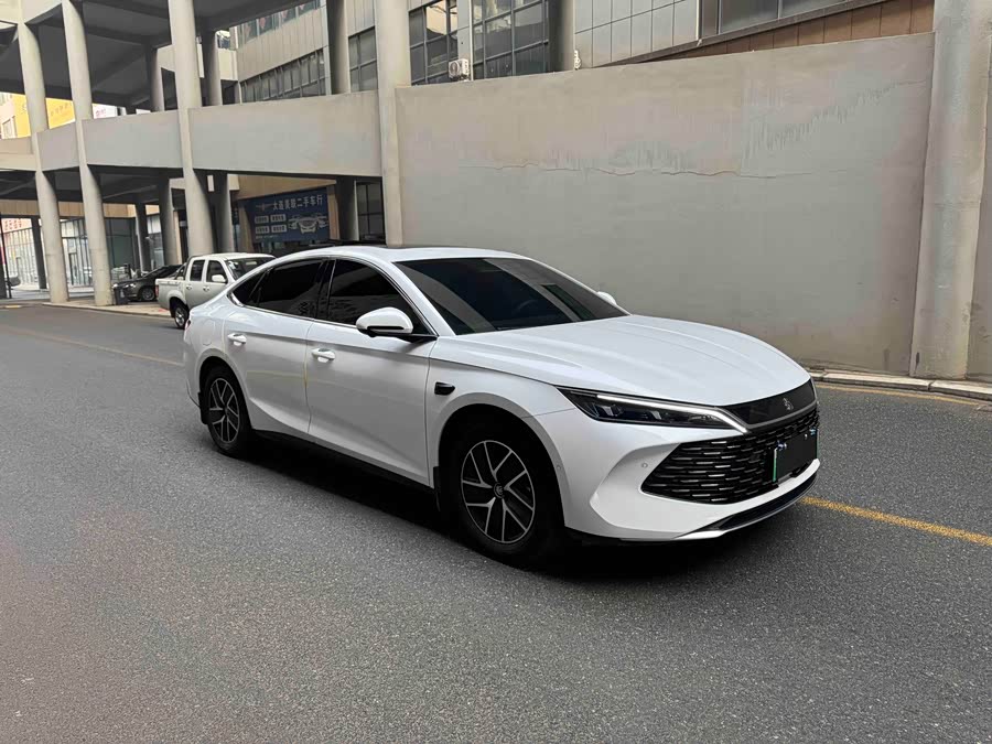 BYD Qin L 2025 #3 BYD Qin L 2025 car image #3