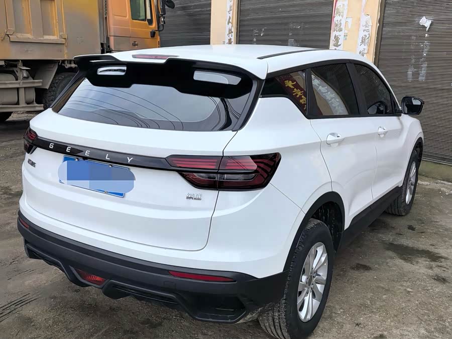 GEELY Coolray 2026 car image #3