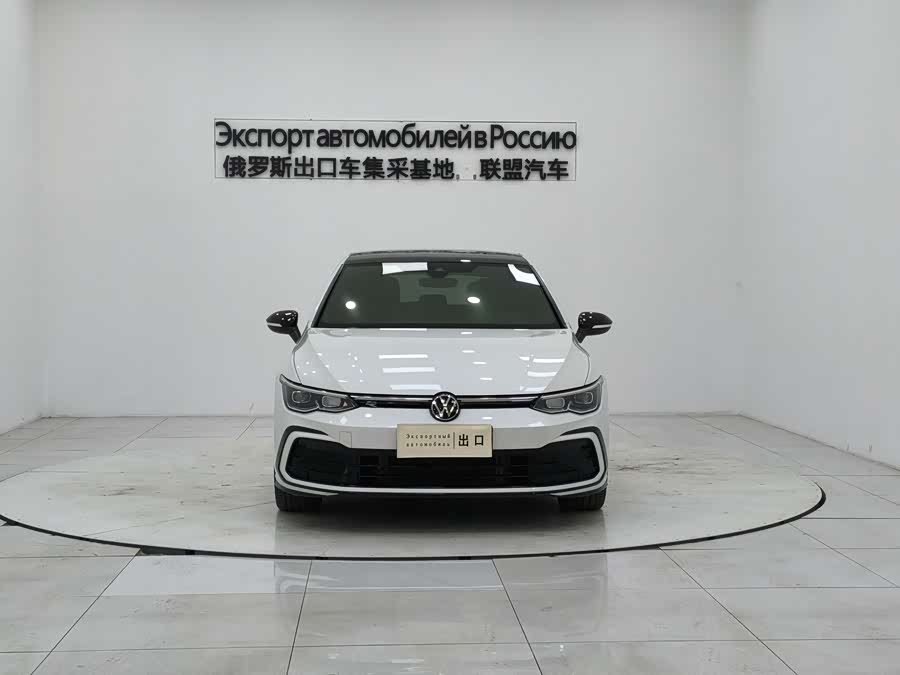 Volkswagen Golf 2022 car image #3