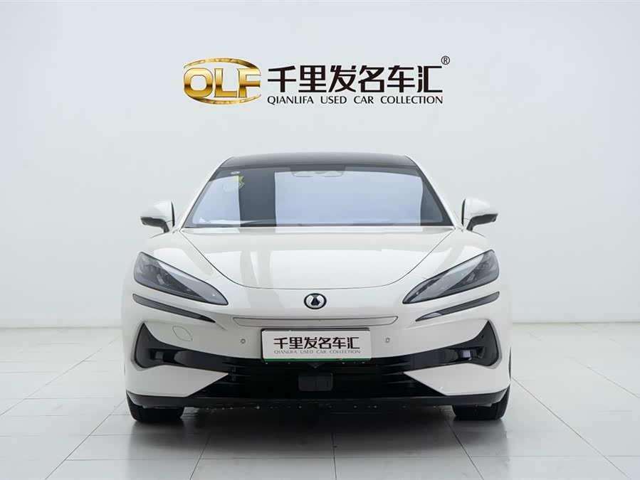 Denza Z9 2024 car image #3