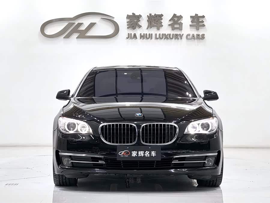 BMW 7 Series 2012 صورة سيارة #3