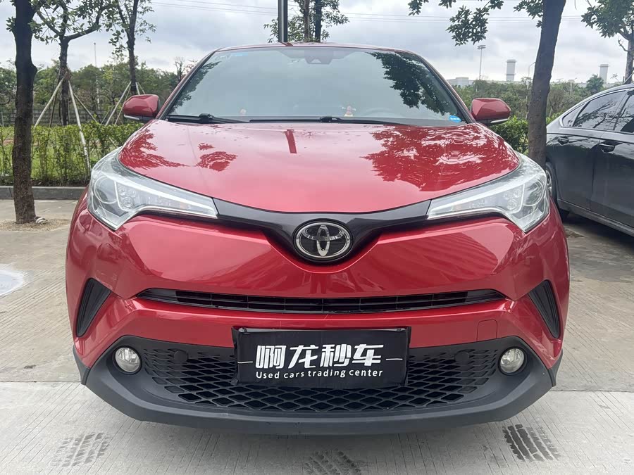 Toyota C-HR 2018 car image #3