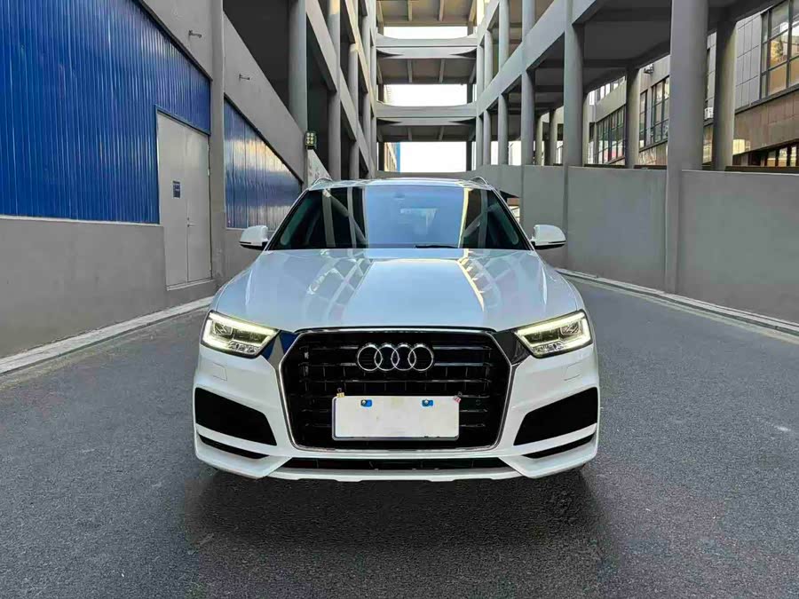 Audi Q3 2019 immagine di auto #3