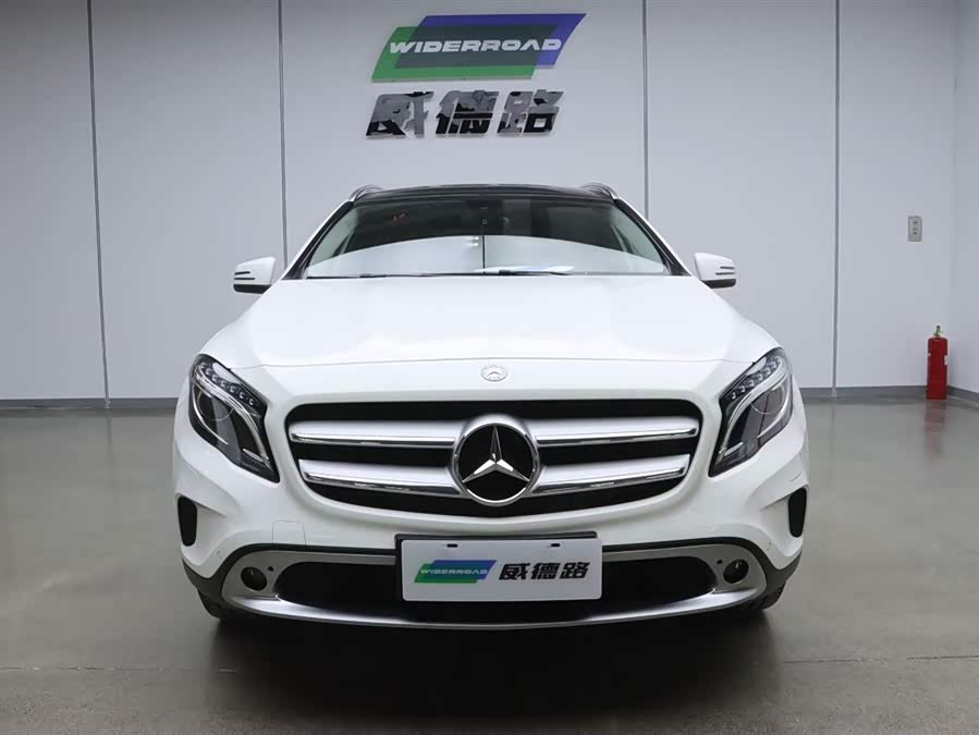 Mercedes-Benz GLA Class 2016 car image #3