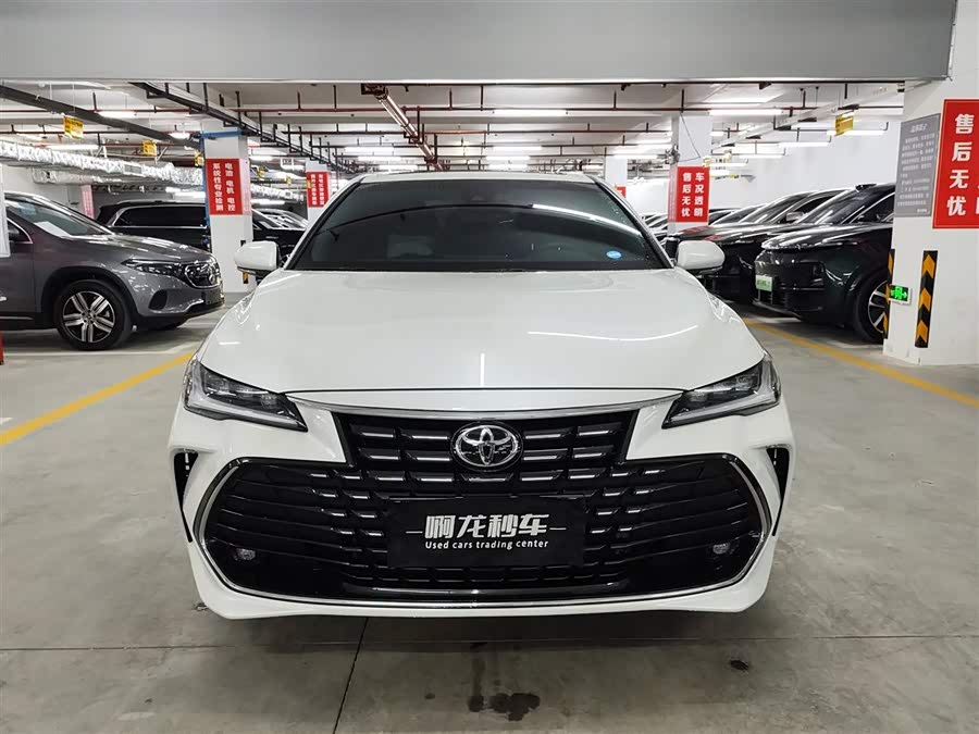 Toyota Avalon 2024 car image #3