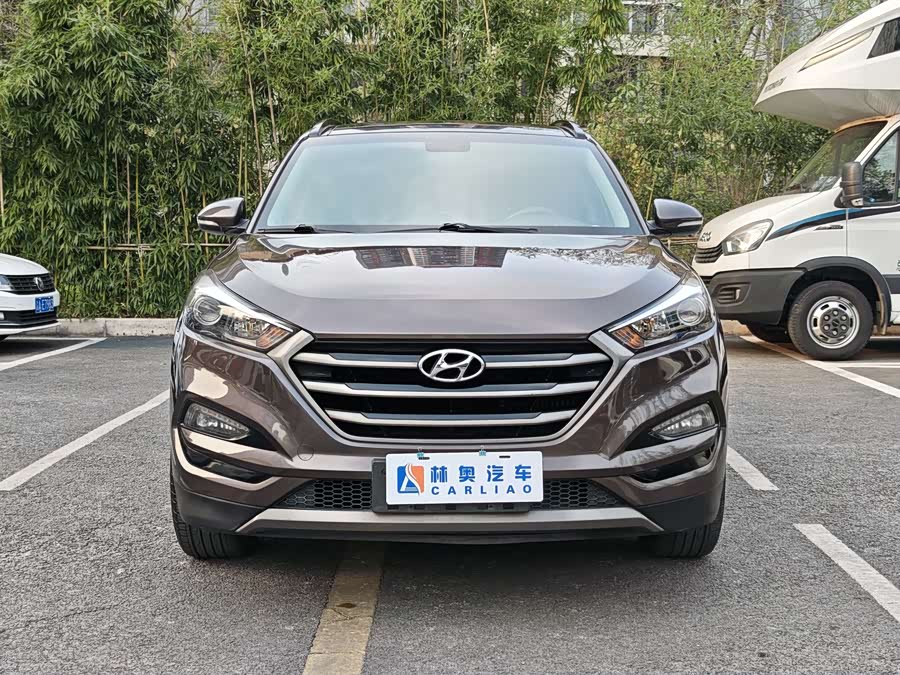 Hyundai Tucson 2015 car image #3