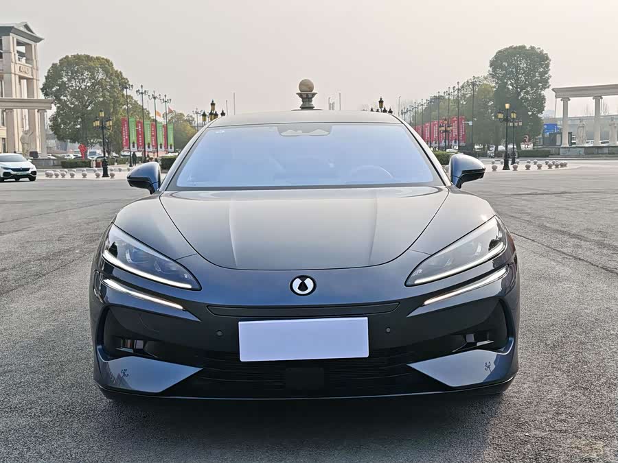 Denza Z9 2024 imagem de carro #3