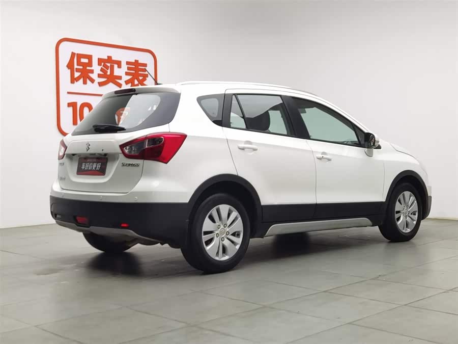 Suzuki S-Cross 2015 صورة سيارة #3