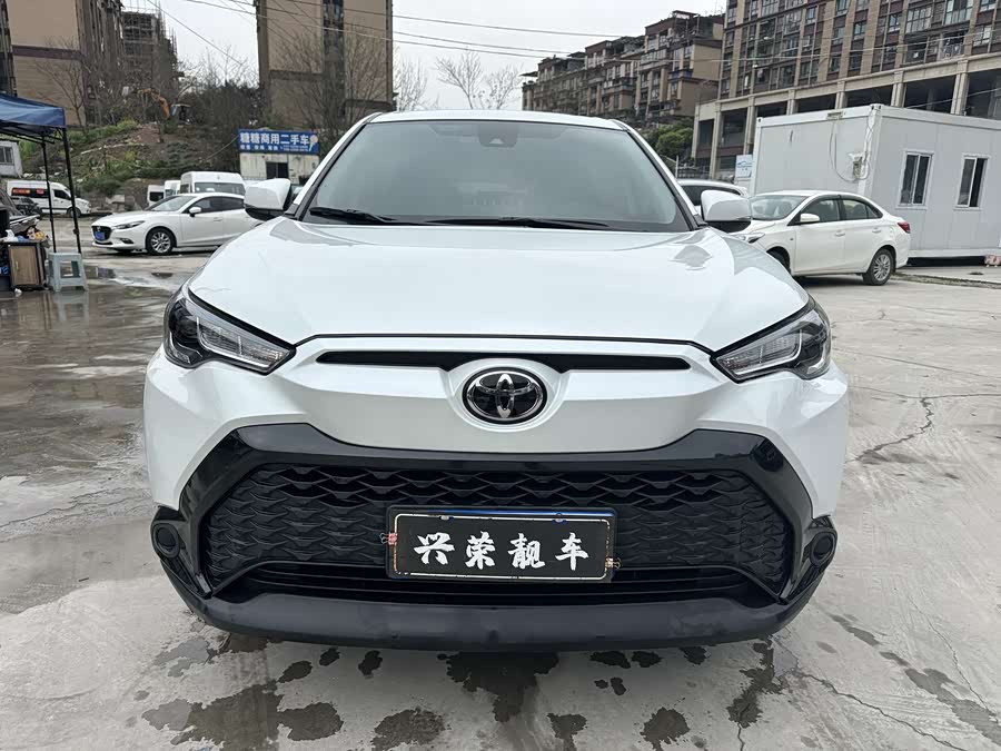 Toyota Frontlander 2023 car image #3