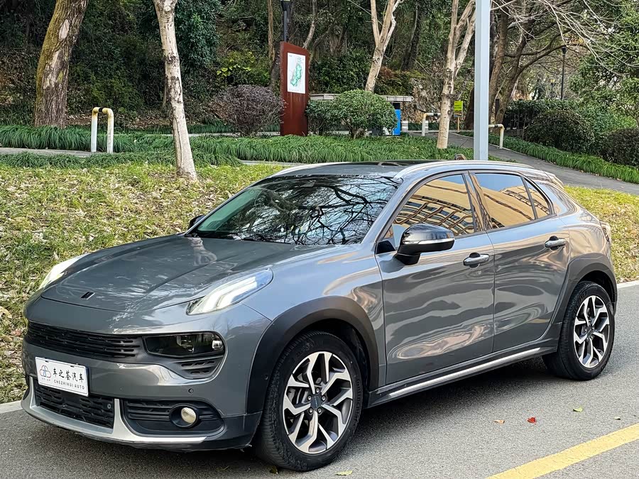Lynk & Co 02 2019 #3 Lynk & Co 02 2019 car image #3