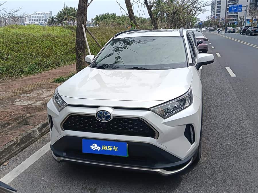 Toyota RAV4 Hybird E+ 2022 car image #3