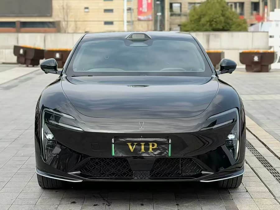 Avatr 06 2025 car image #3