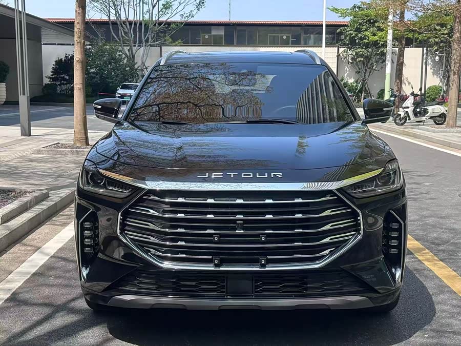 X70 PLUS 2020 car image #3
