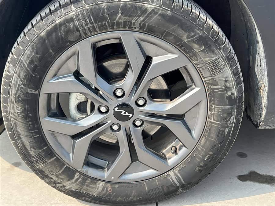 起亚 赛图斯 2023 汽车图片 #3