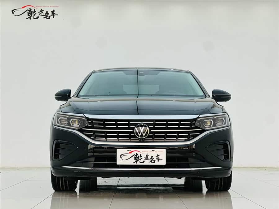 Volkswagen Passat 2023 صورة سيارة #3