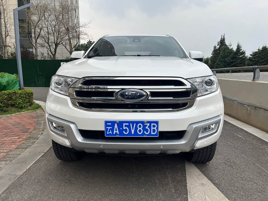 Ford Everest 2017 صورة سيارة #3