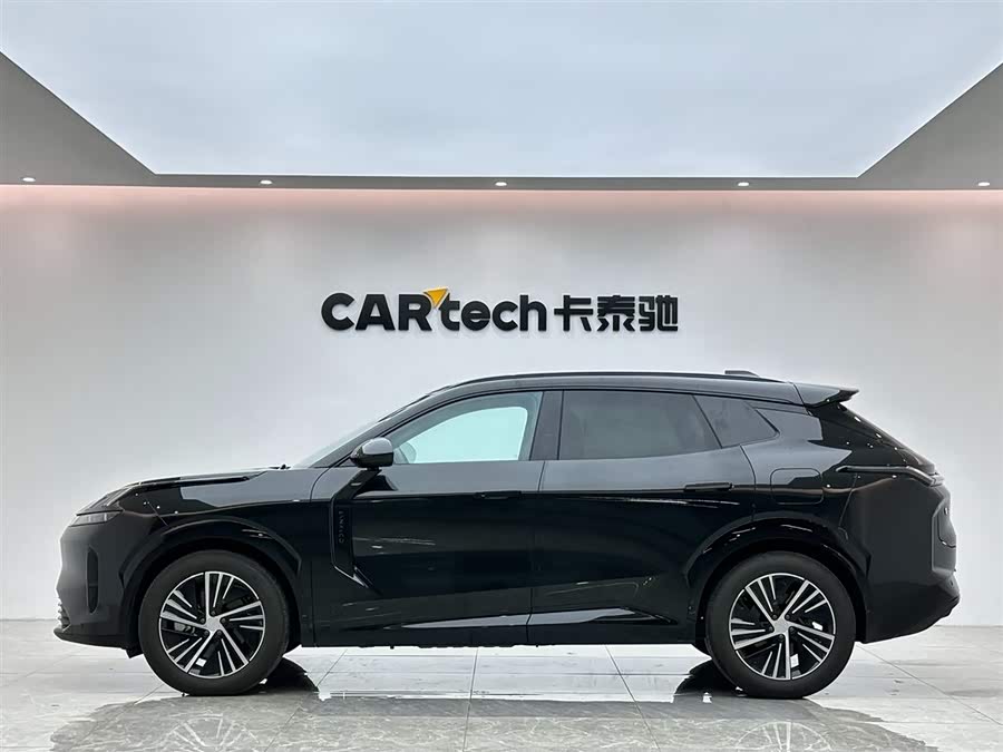 Lynk & Co 08 EM-P 2024 car image #3