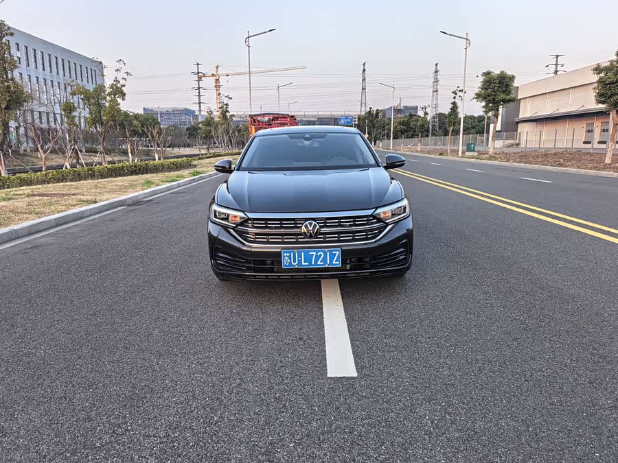 Volkswagen Sagitar 2023 car image #3