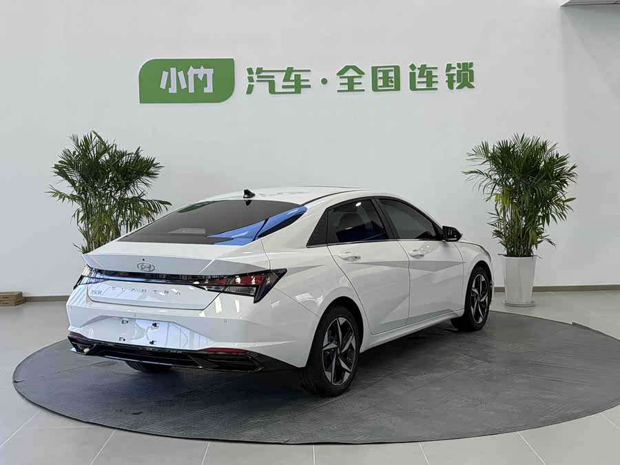 Hyundai Elantra 2023 car image #3