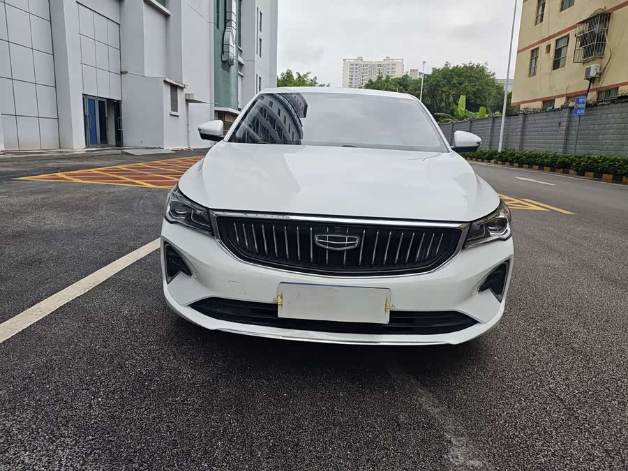 Emgrand 2022 car image #3