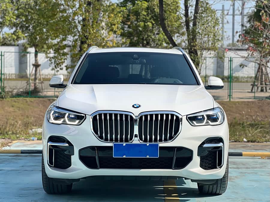 BMW X5 2023 صورة سيارة #3