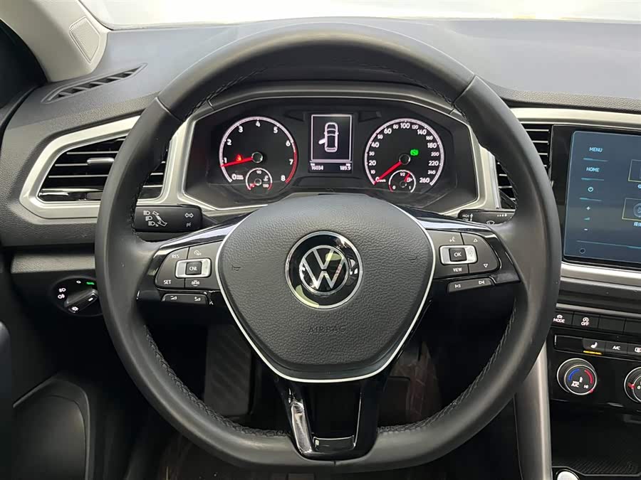 Volkswagen T-Roc 2022 #3 Volkswagen T-Roc 2022 car image #3
