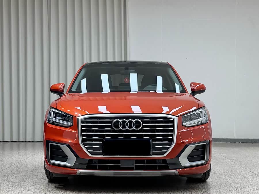 Audi Q2L 2020 صورة سيارة #3