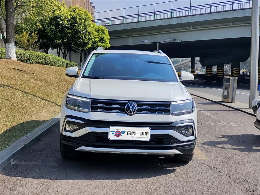 Volkswagen T-Cross 2021 car image #3