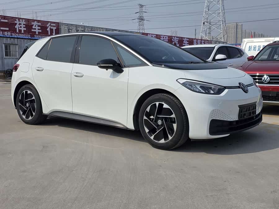 Volkswagen ID.3 2024 car image #3