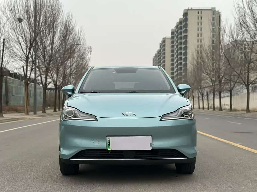 哪吒汽车 哪吒V 2021 汽车图片 #3