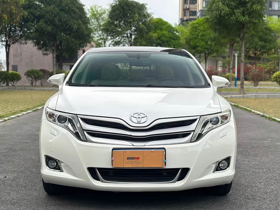 Toyota 2014 car image #3