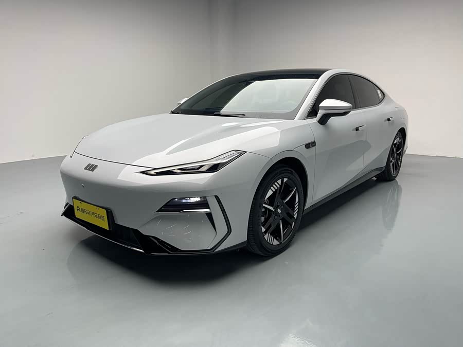 GEELY 2024 car image #3