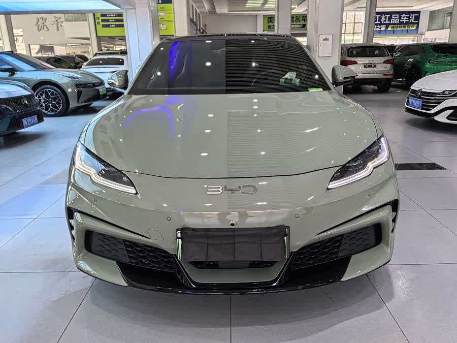 BYD Seal 06GT 2025 immagine di auto #3