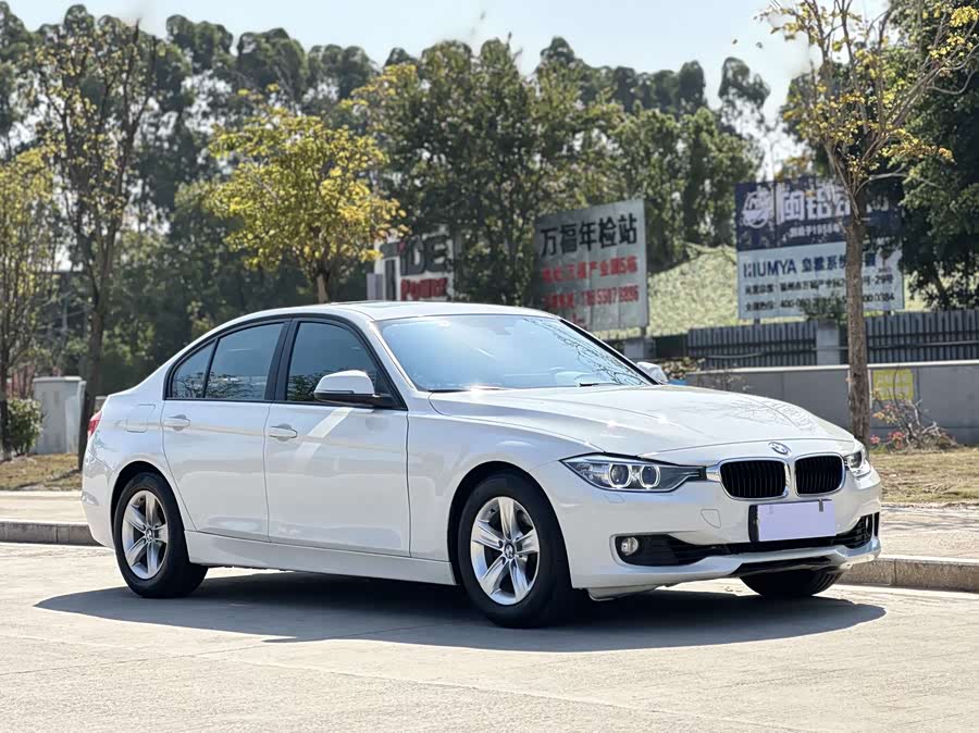 BMW 3 Series (Imported) 2012 immagine di auto #3