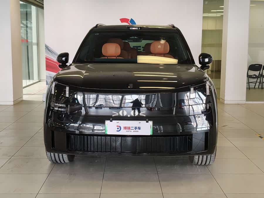 Lynk & Co 900 2025 car image #3