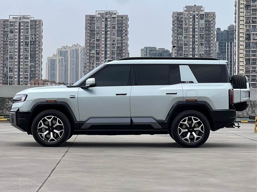 FangChengBao Leopard 8 2025 car image #3