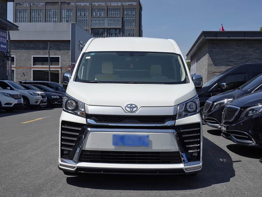 Toyota 2023 car image #3