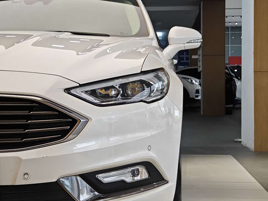 Ford Mondeo 2018 imagem de carro #3