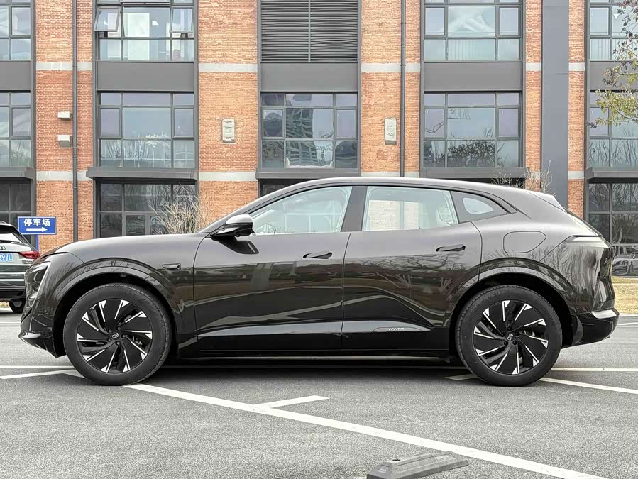 Avatr 07 2025 car image #3