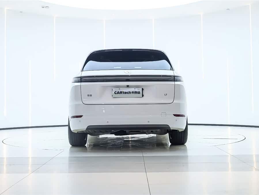 Li L7 2024 immagine di auto #3