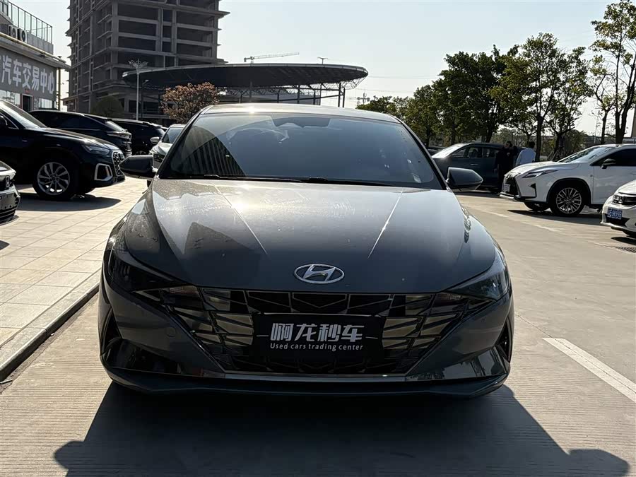 Hyundai Elantra 2021 immagine di auto #3