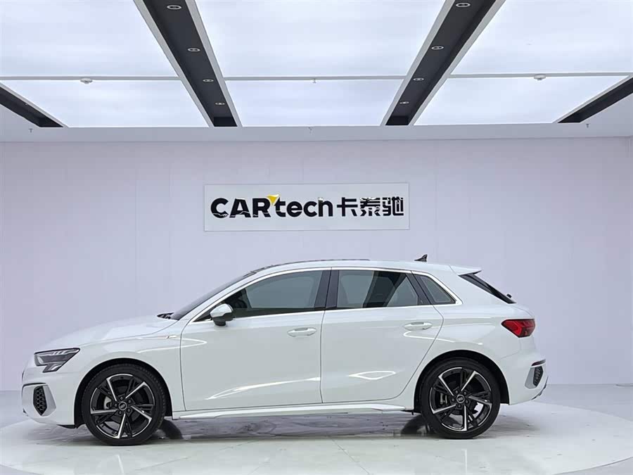 Audi A3 2021 car image #3